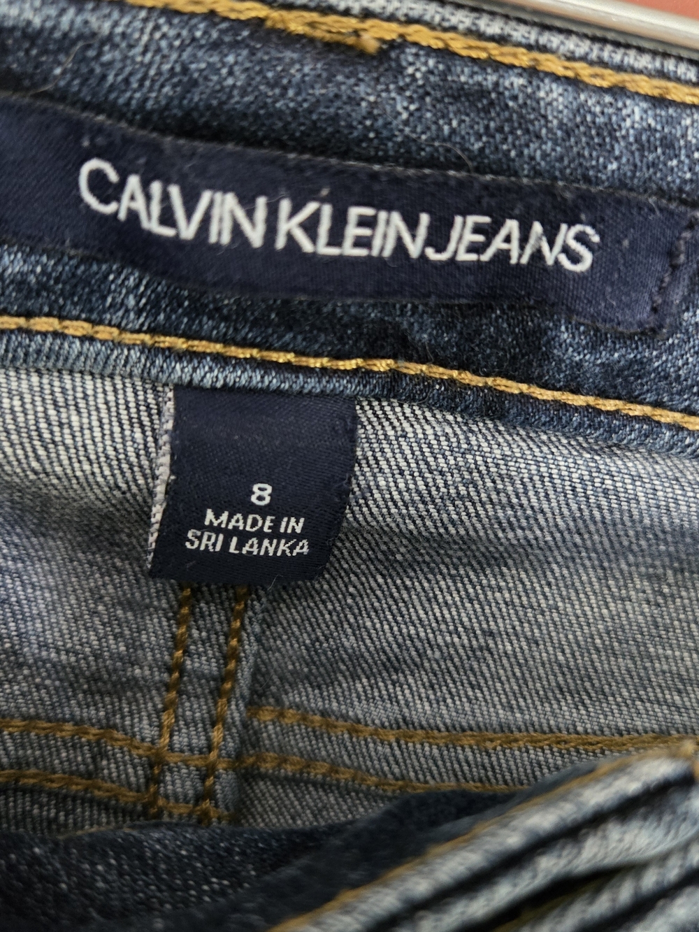 Calvin Klein Jeans Size 8 Skinny Tapered Stretch Jeans Medium Wash Blue Mid Rise - Picture 3 of 4